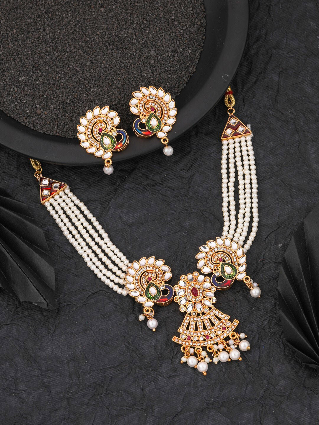 

Vita Bella Gold-Plated Kundan-Studded & Beaded Jewellery Set