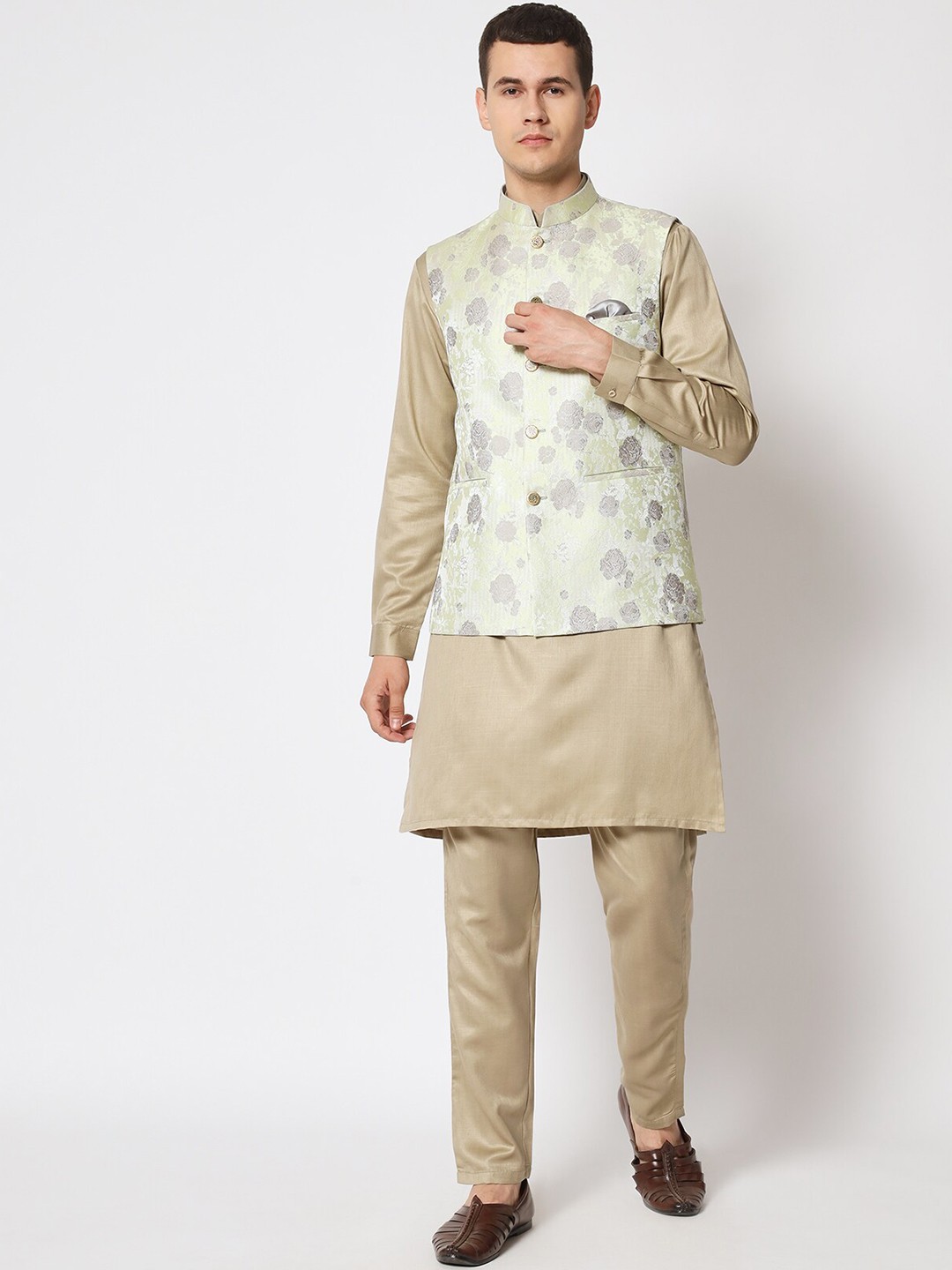 

MAXENCE Mandarin Collar Kurta with Trousers with Woven Design Nehru Jacket, Green
