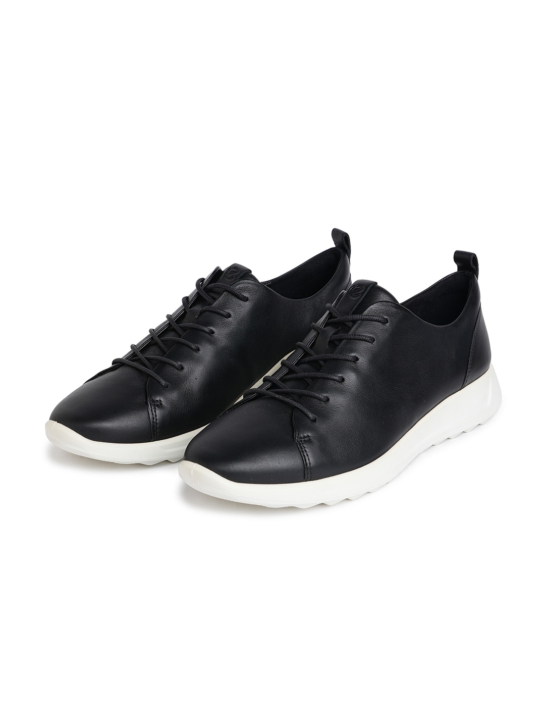 

ECCO Women Flexure Runner Comfort Insole Leather Contrast Sole Sneakers, Black