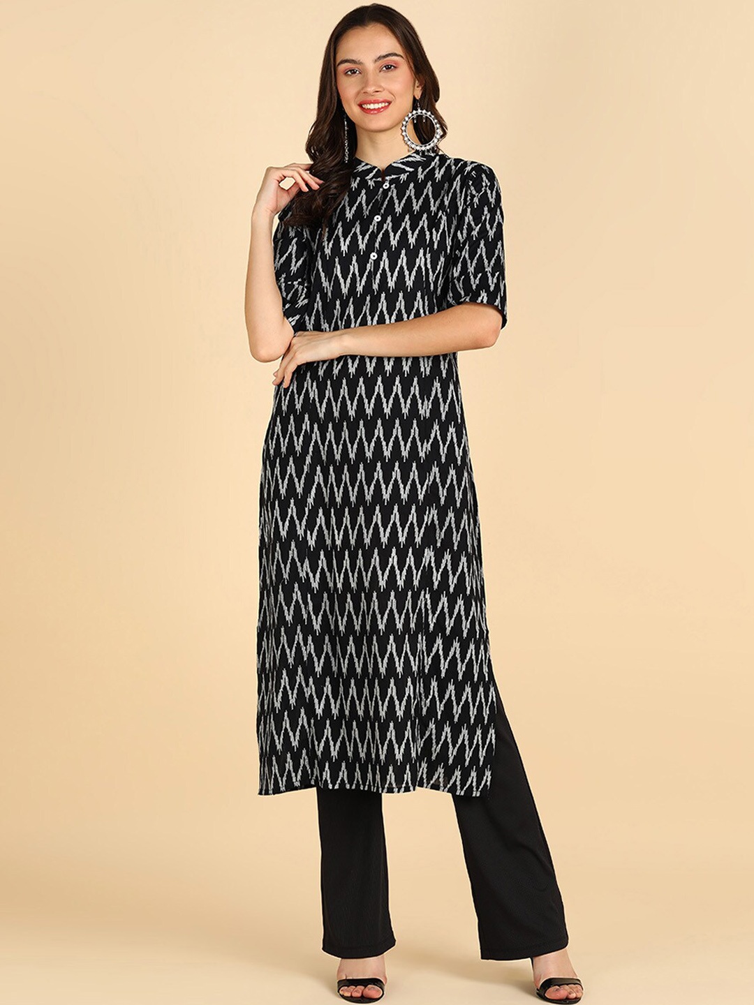 

ZNX Clothing Chevron Printed Mandarin Collar Cotton Kurta, Black