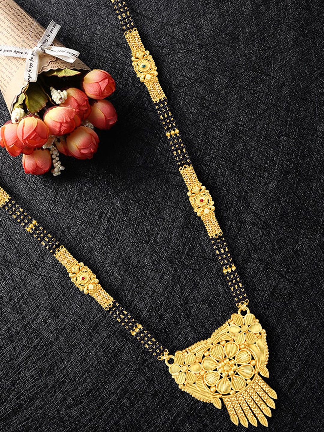 

MANSIYAORANGE Gold-Plated Beaded Mangalsutra