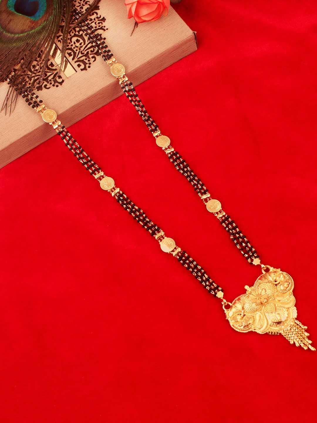 

MANSIYAORANGE Gold-Plated Beaded Maa Lakshmi Mangalsutra