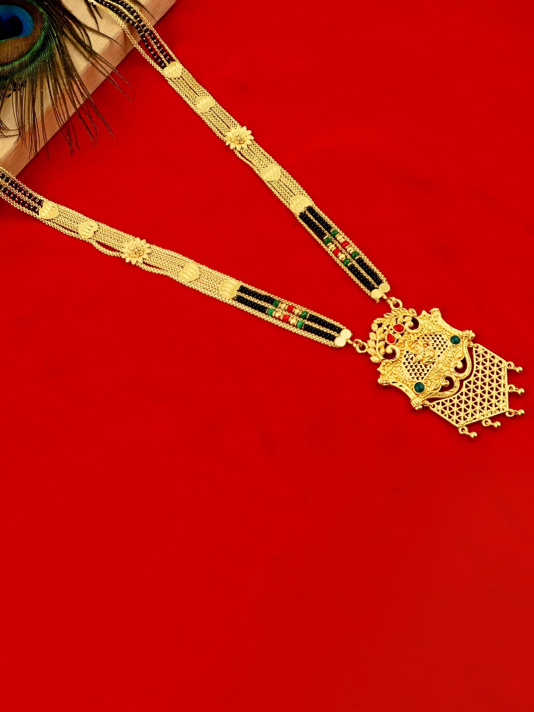 

MANSIYAORANGE Gold-Plated Stone-Studded & Beaded Mangalsutra