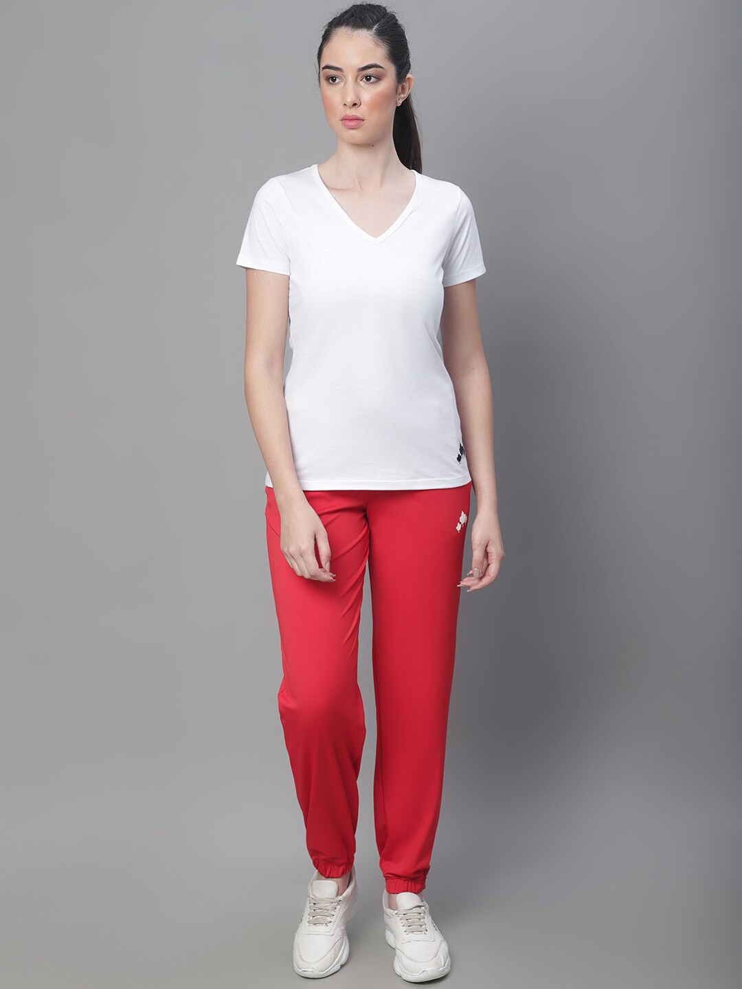 

Rute Women Cotton Sports T-shirt with Joggers, Red