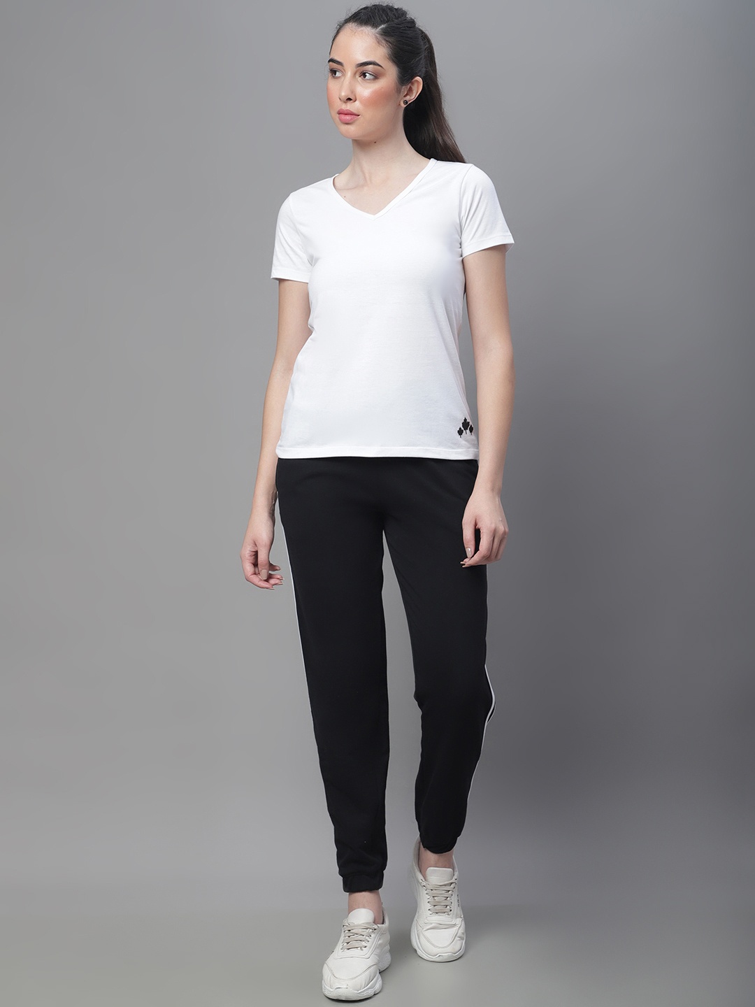 

Rute Women Cotton Sports T-shirt with Joggers, Black