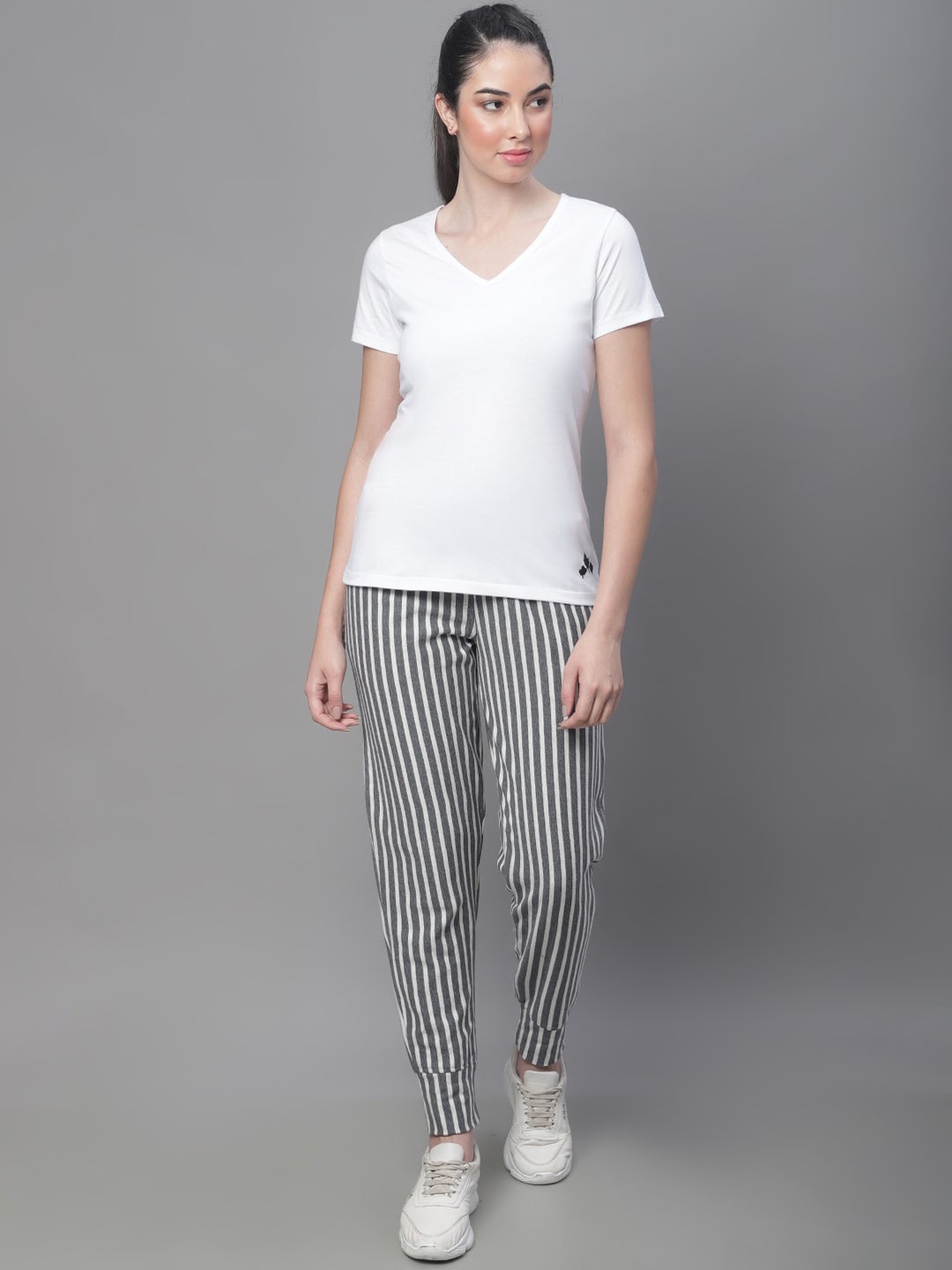

Rute Women Cotton Sports T-shirt with Joggers, White