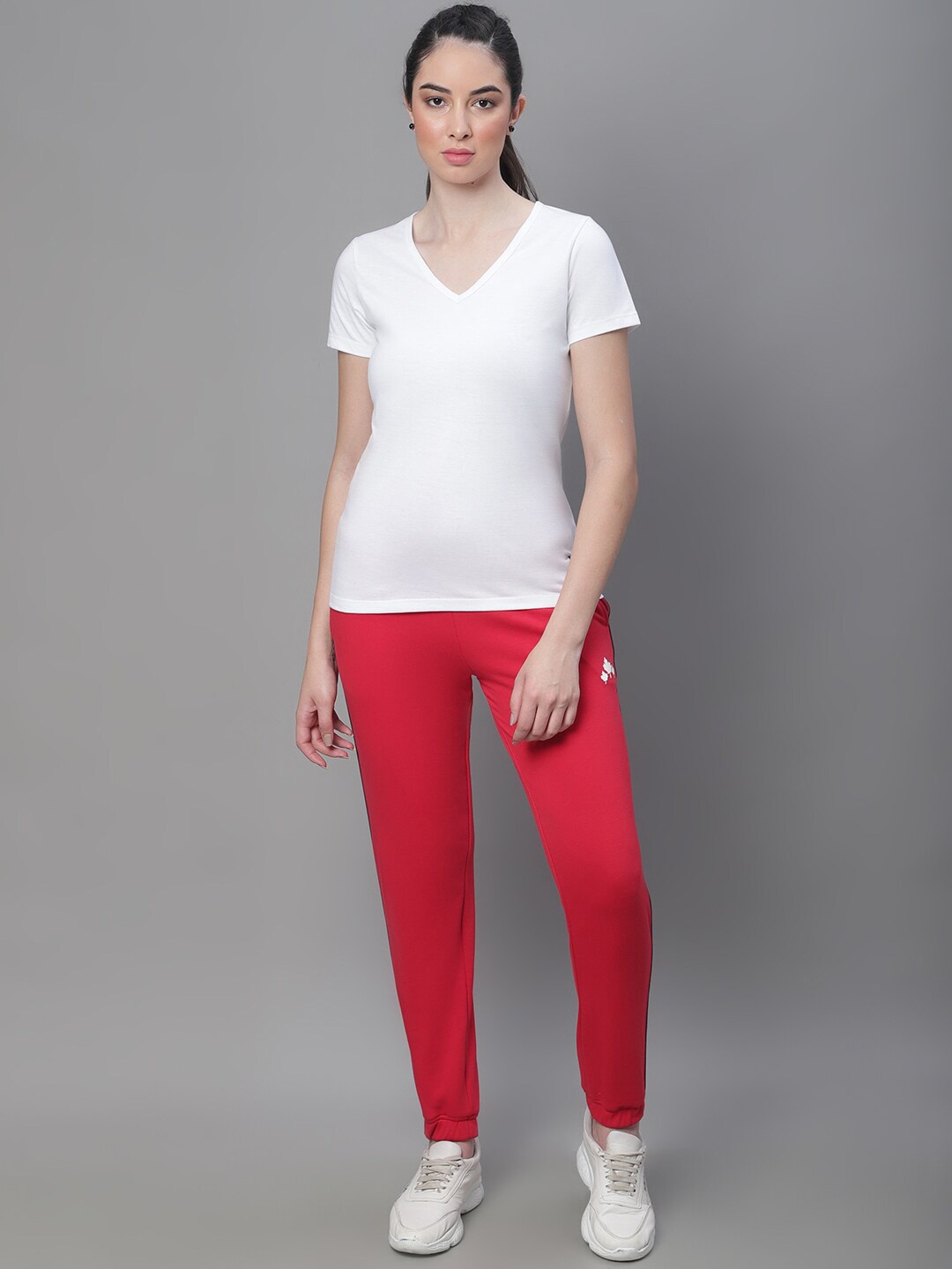 

Rute Women Cotton Sports T-shirt with Joggers, Red