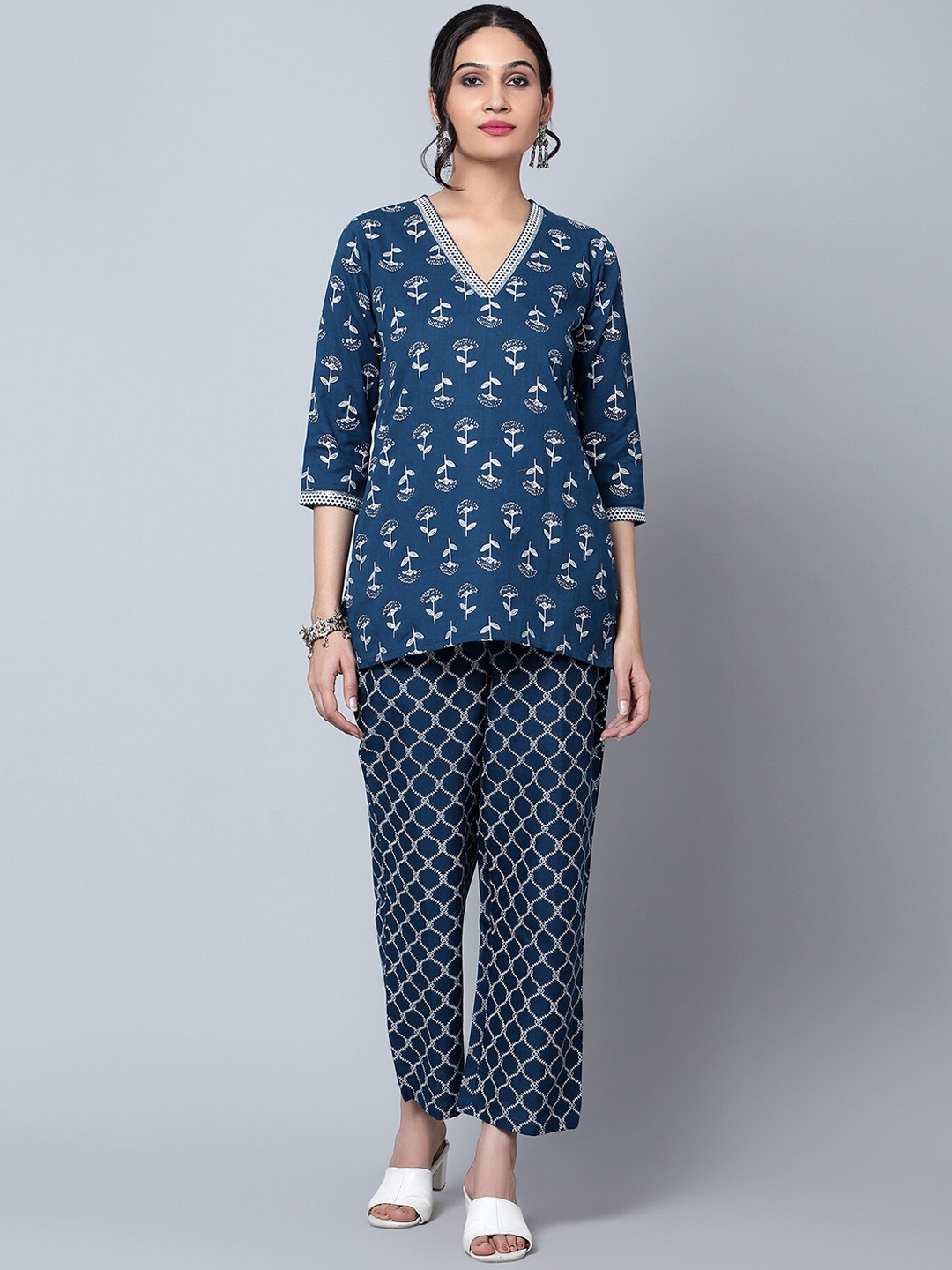 

Bani Women Printed Pure Cotton Co-Ords, Navy blue
