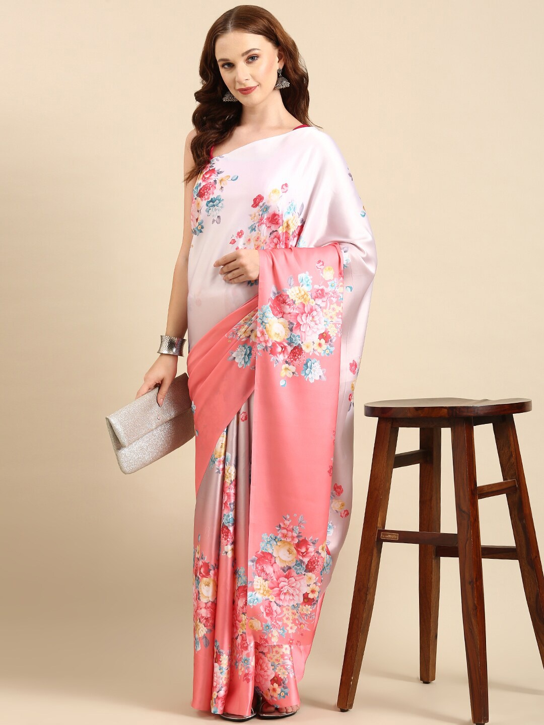 

Anouk Off White & Red Floral Printed Satin Saree