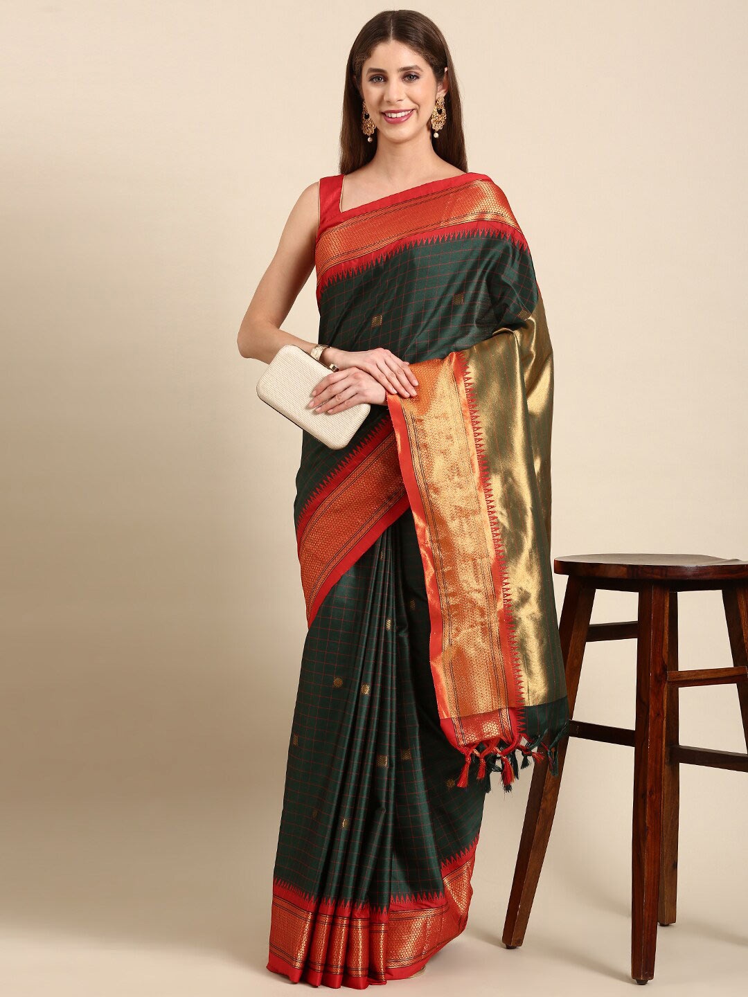 

Anouk Green & Red Checked Kanjeevaram Saree