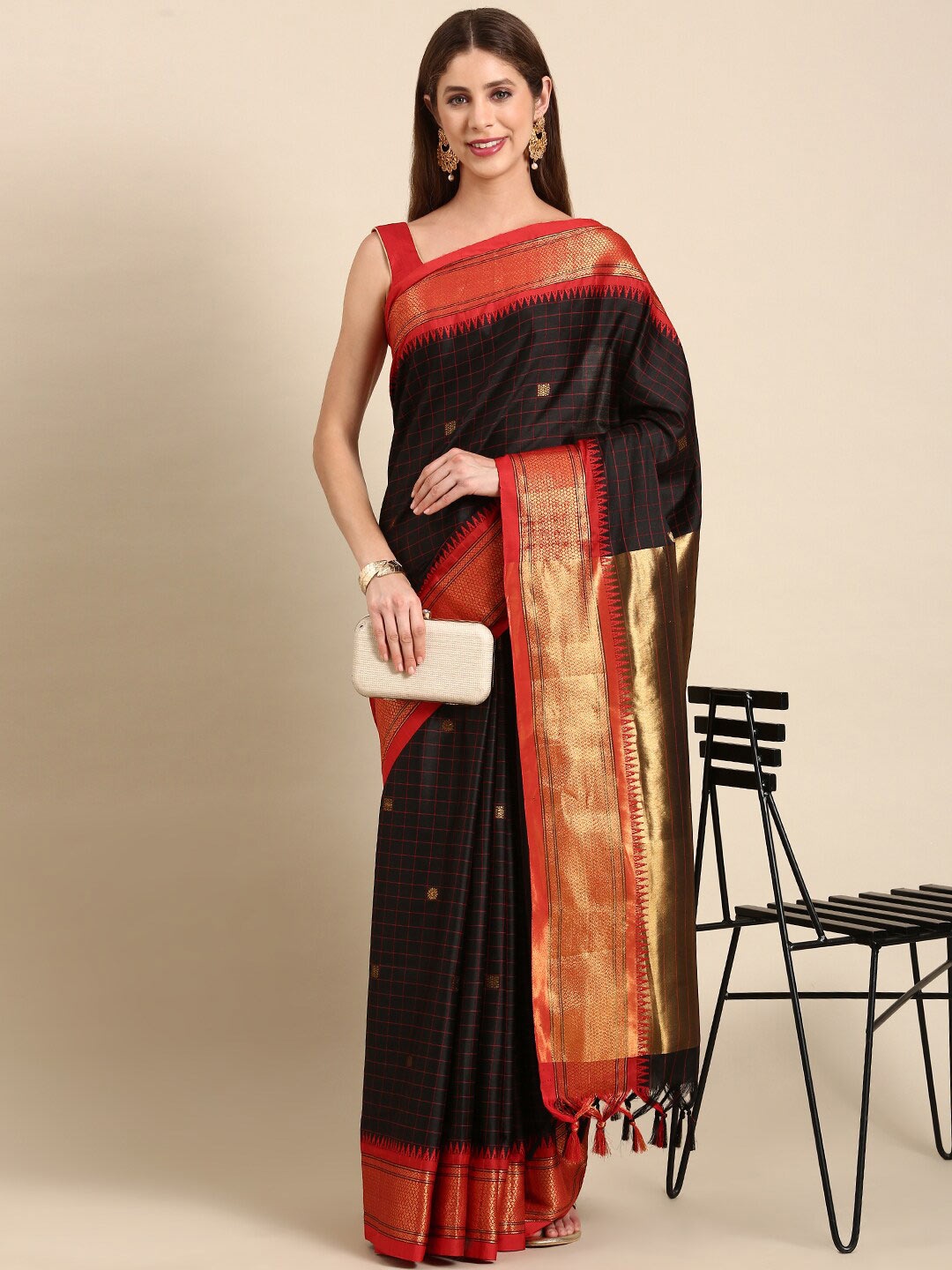 

Anouk Black & Red Checked Kanjeevaram Saree