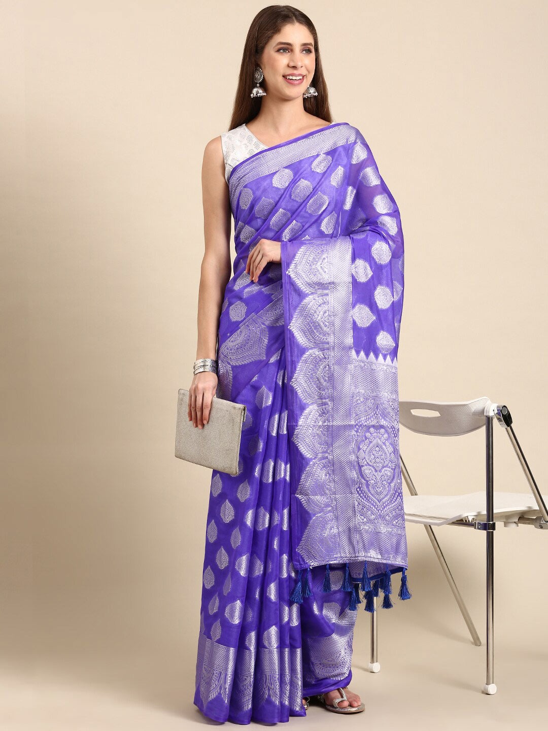 

Anouk Purple & Silver-Toned Ethnic Woven Design Organza Banarasi Saree