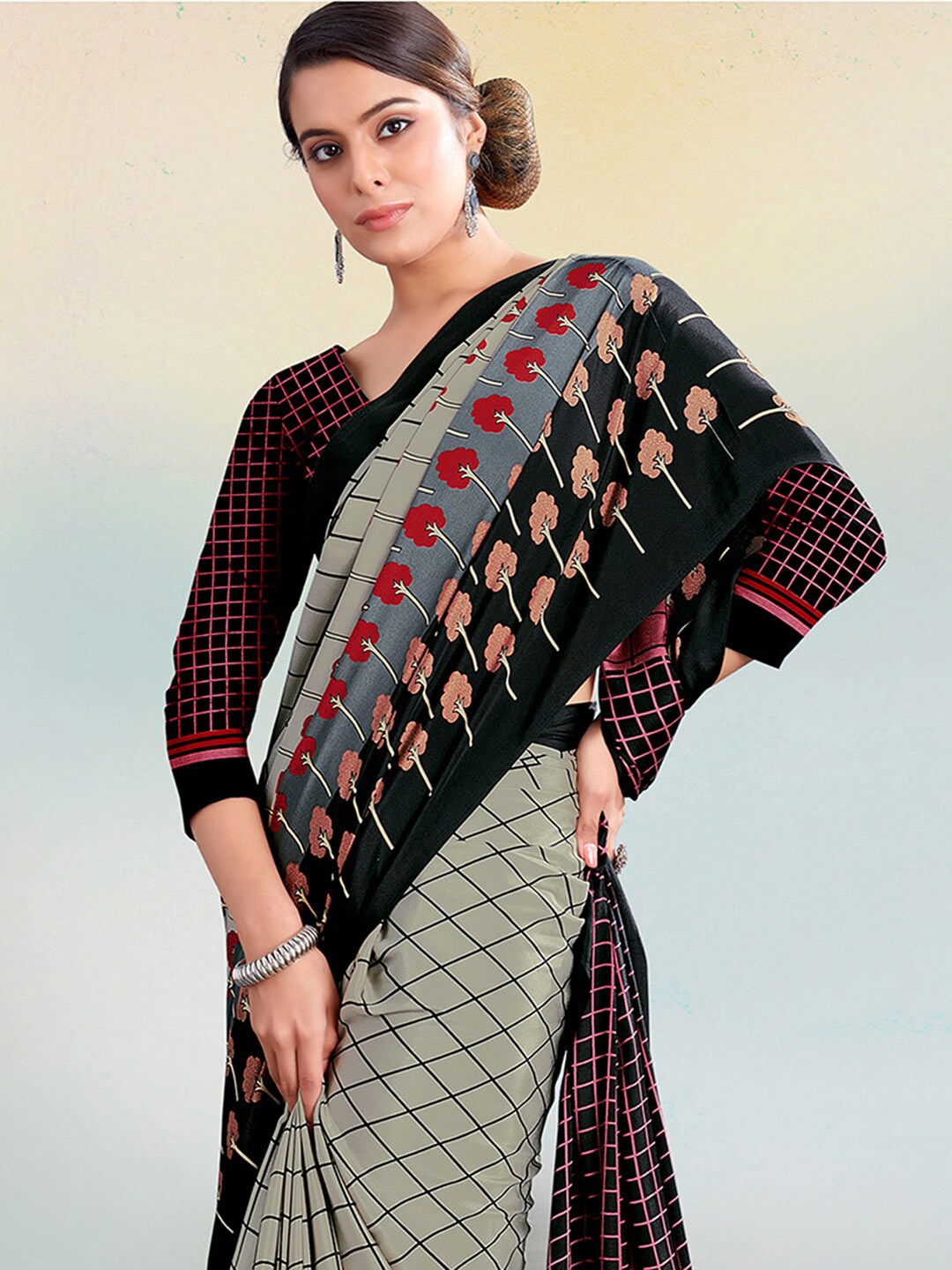 

Satrani Green & Red Checked Silk Blend Saree