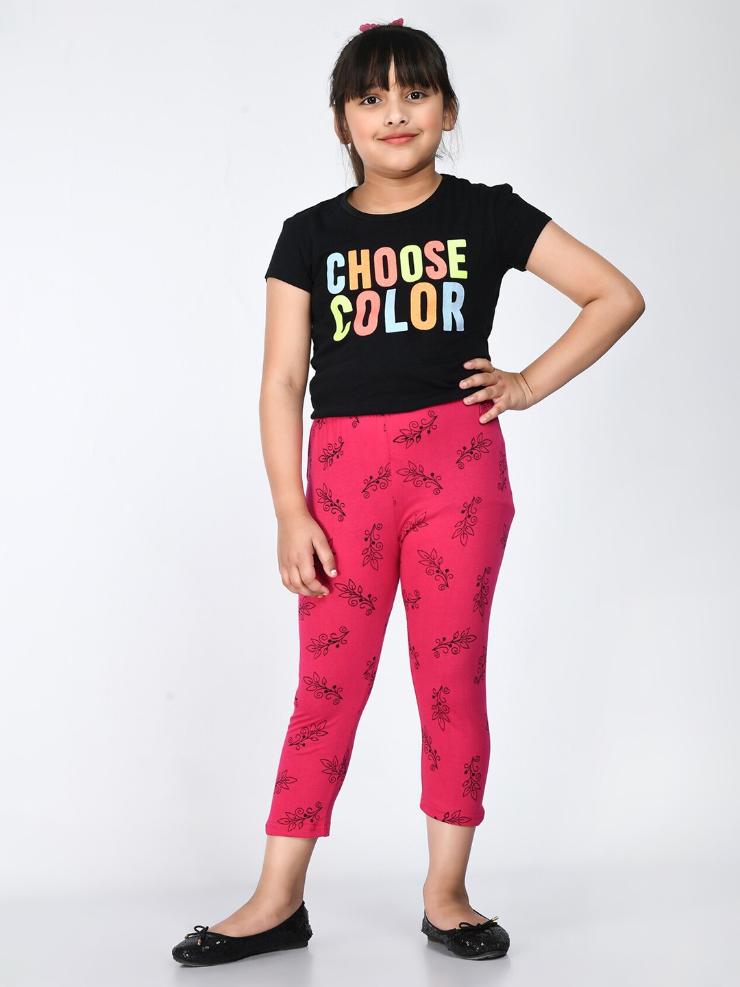 

IndiWeaves Girls Pack Of 4 Printed Pure Cotton Capris, Green