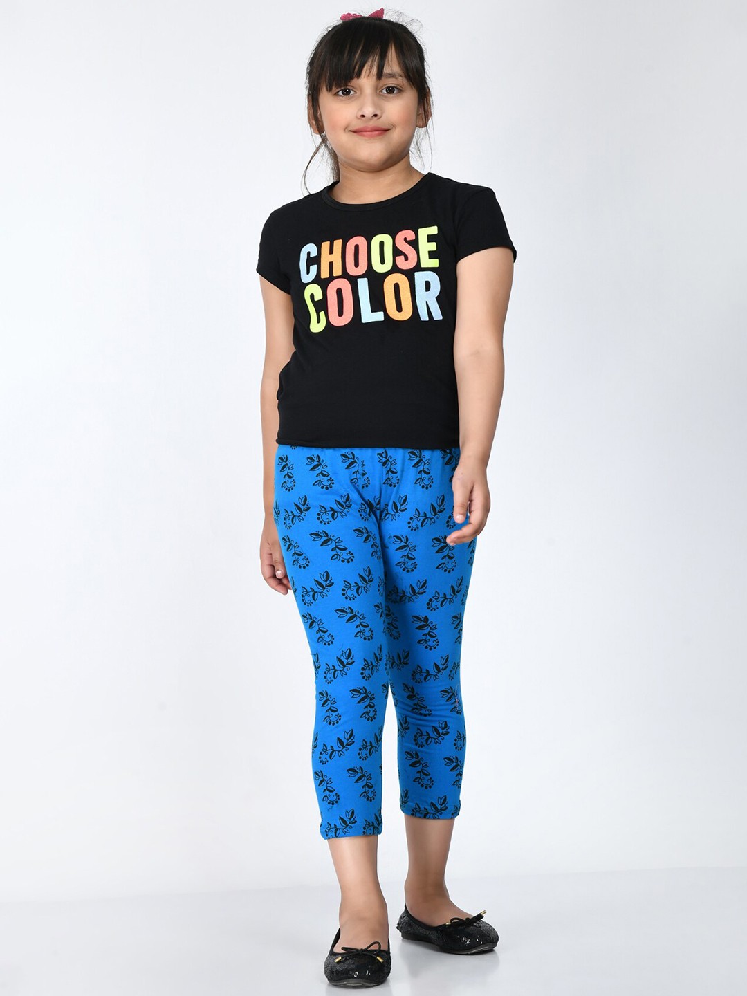 

IndiWeaves Girls Pack Of 3 Printed Pure Cotton Capris, Blue