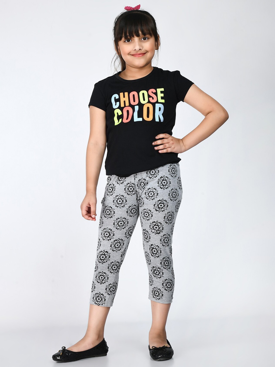 

IndiWeaves Girls Pack Of 4 Printed Pure Cotton Capris, Blue