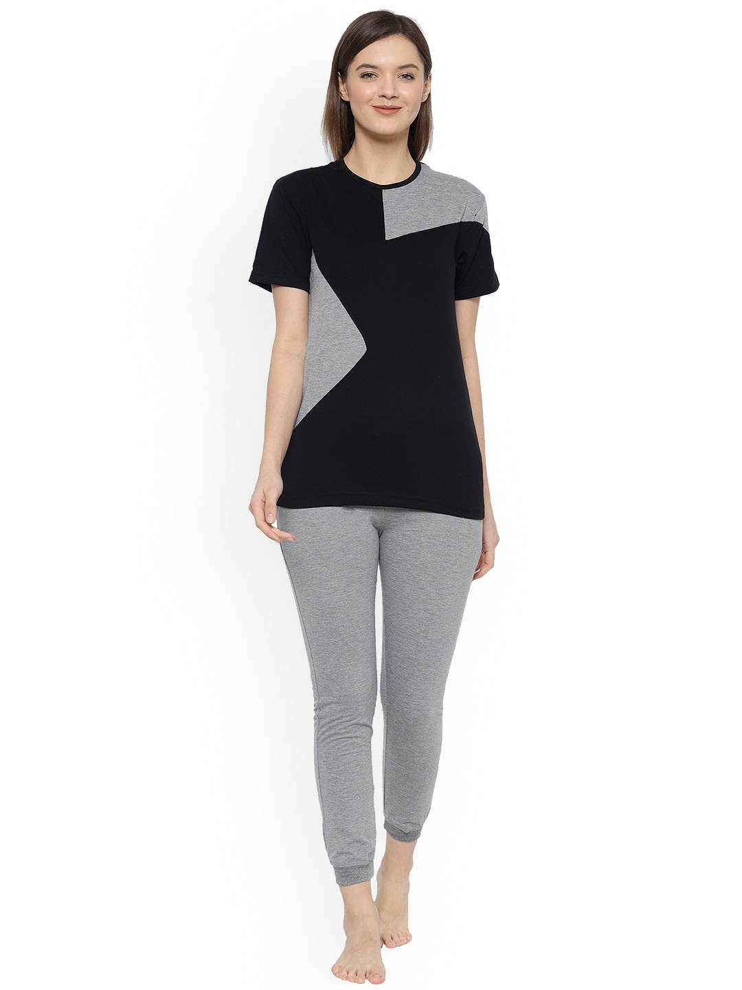 

VIMAL JONNEY Geometric Printed Night Suit, Black