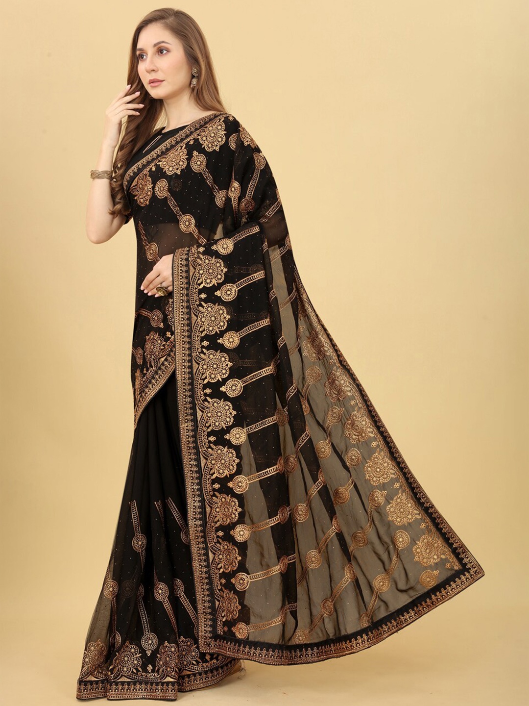 

VILLAGIUS Ethnic Motifs Embroidered Pure Georgette Saree, Black