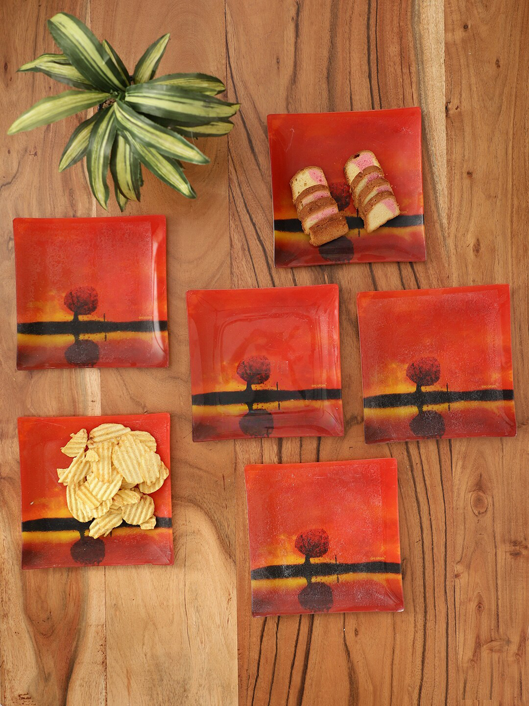 

ceradeco Orange & Black 6 Pieces Printed Glass Glossy Plates