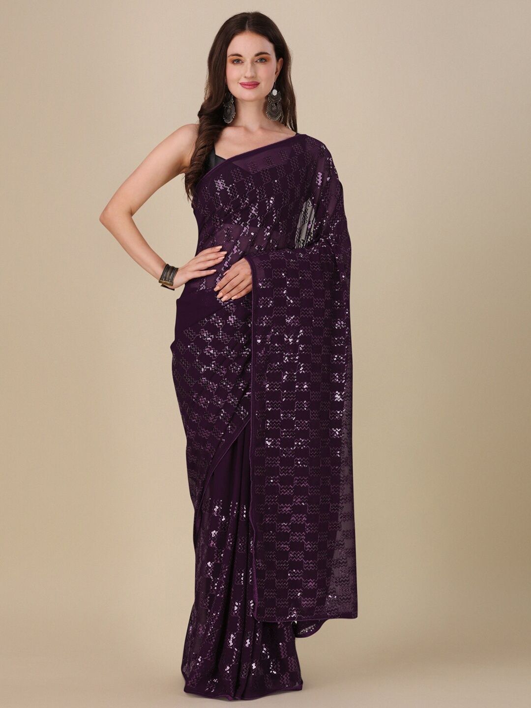 

VILLAGIUS Embellished Sequinned Pure Georgette Saree, Magenta