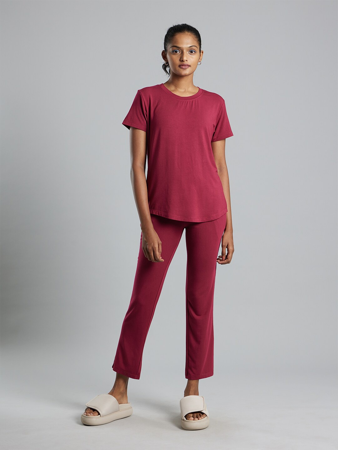 

SMUGGLERZ INC Women Pure Cotton T-shirt with Pyjama Night Suit, Maroon