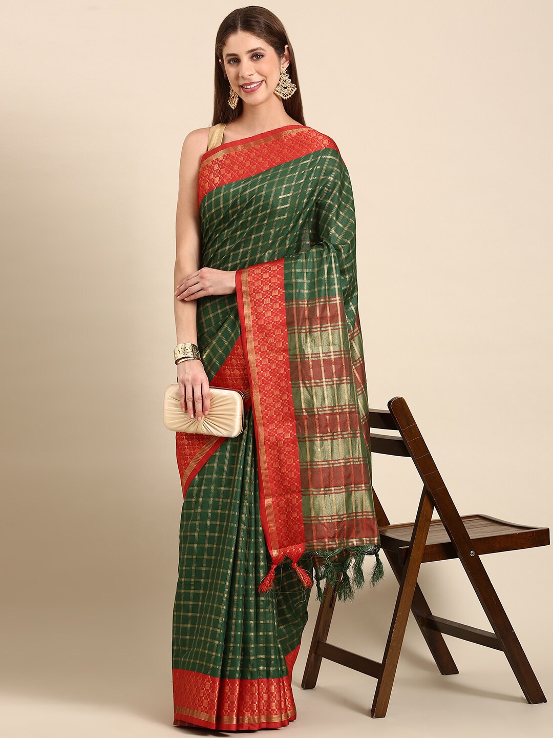 

Anouk Checked Silk Blend Designer Kanjeevaram Saree With Blouse Piece, Green