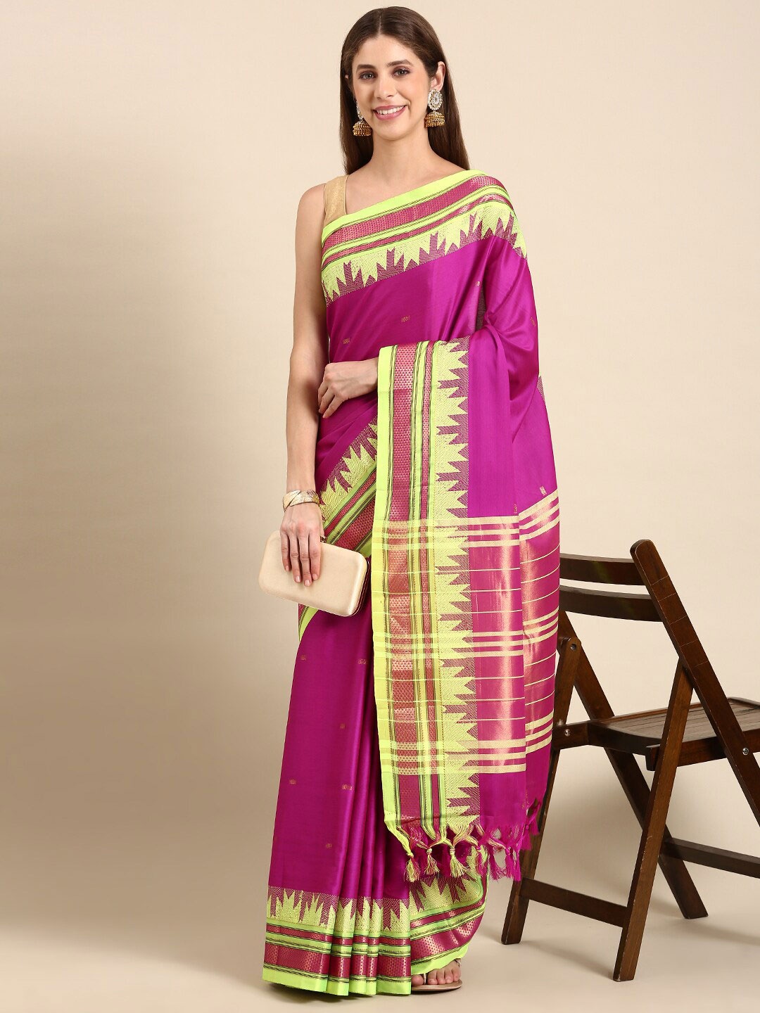 

Anouk Ethnic Motif Woven Design Silk Blend Kanjeevaram Zari Saree, Magenta