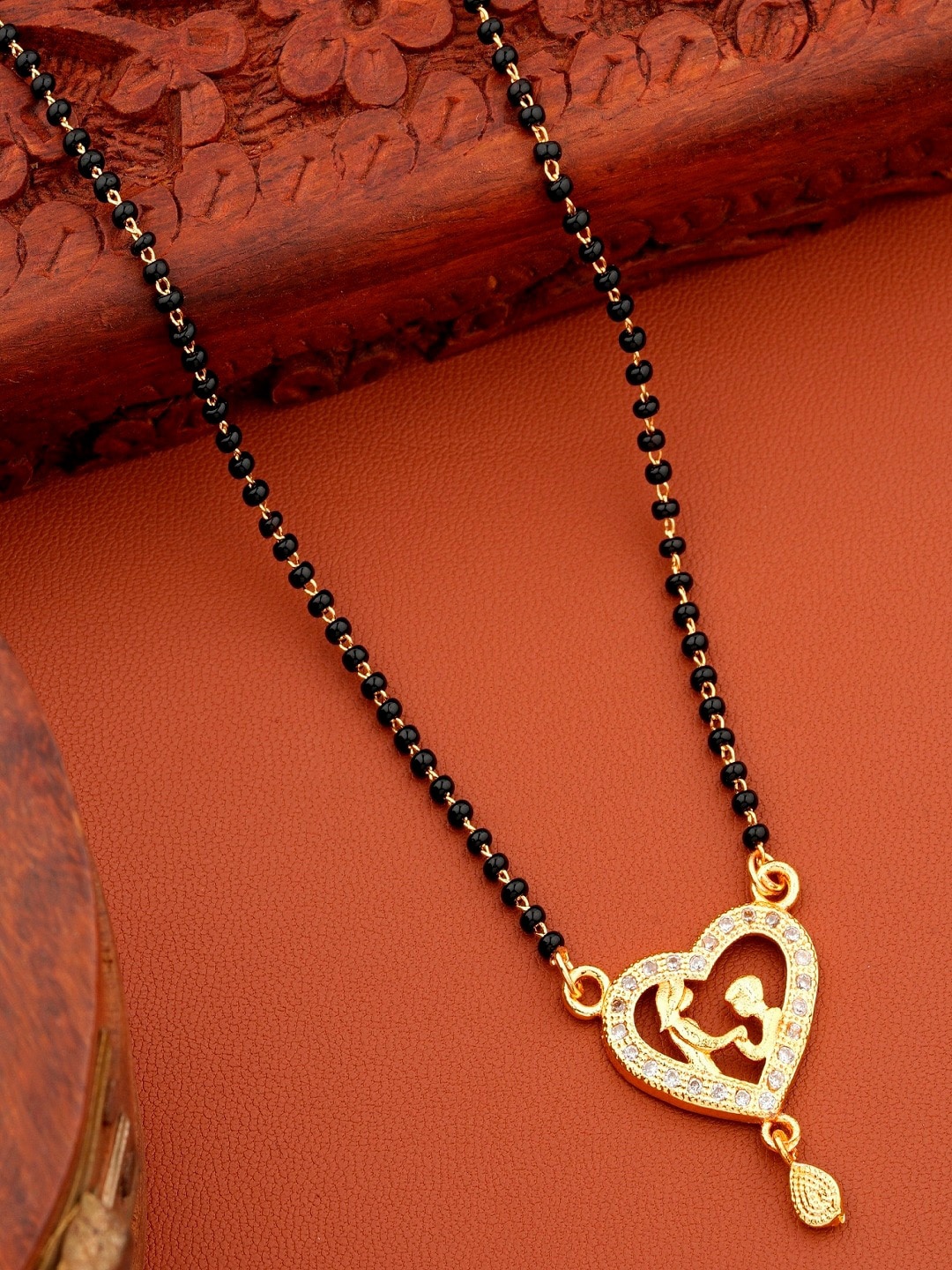 

JEWEL WORLD Gold-Plated Stone-Studded & Beaded Mangalsutra