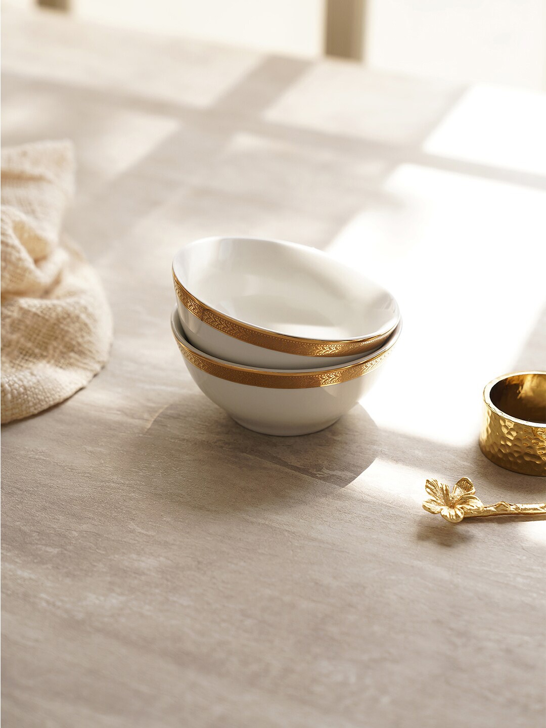 

Pure Home and Living White & Gold-Toned 2 Pieces Printed Porcelain Glossy Bowls