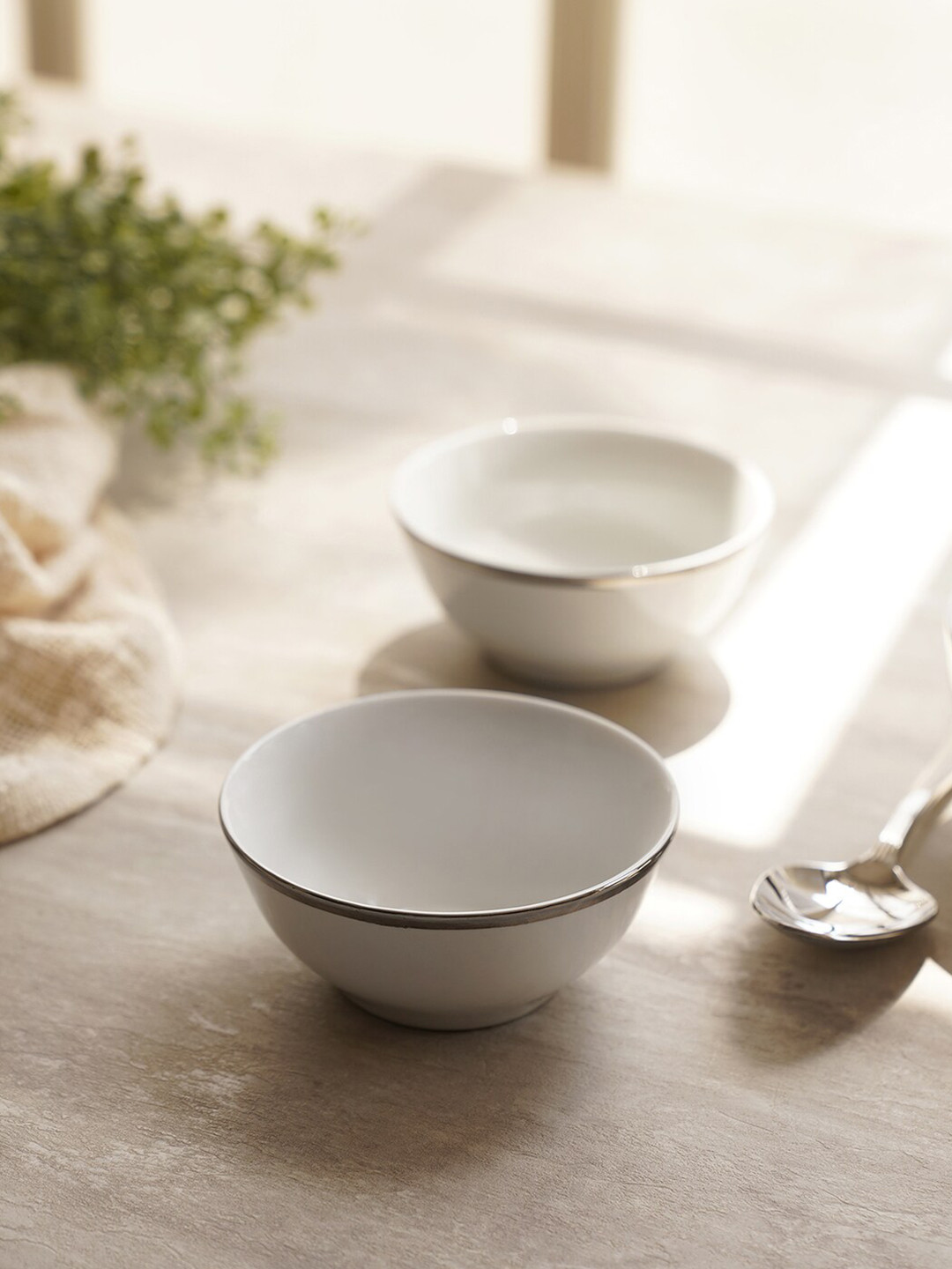 

Pure Home and Living White & Silver Toned 2 Pieces Porcelain Glossy Bowls