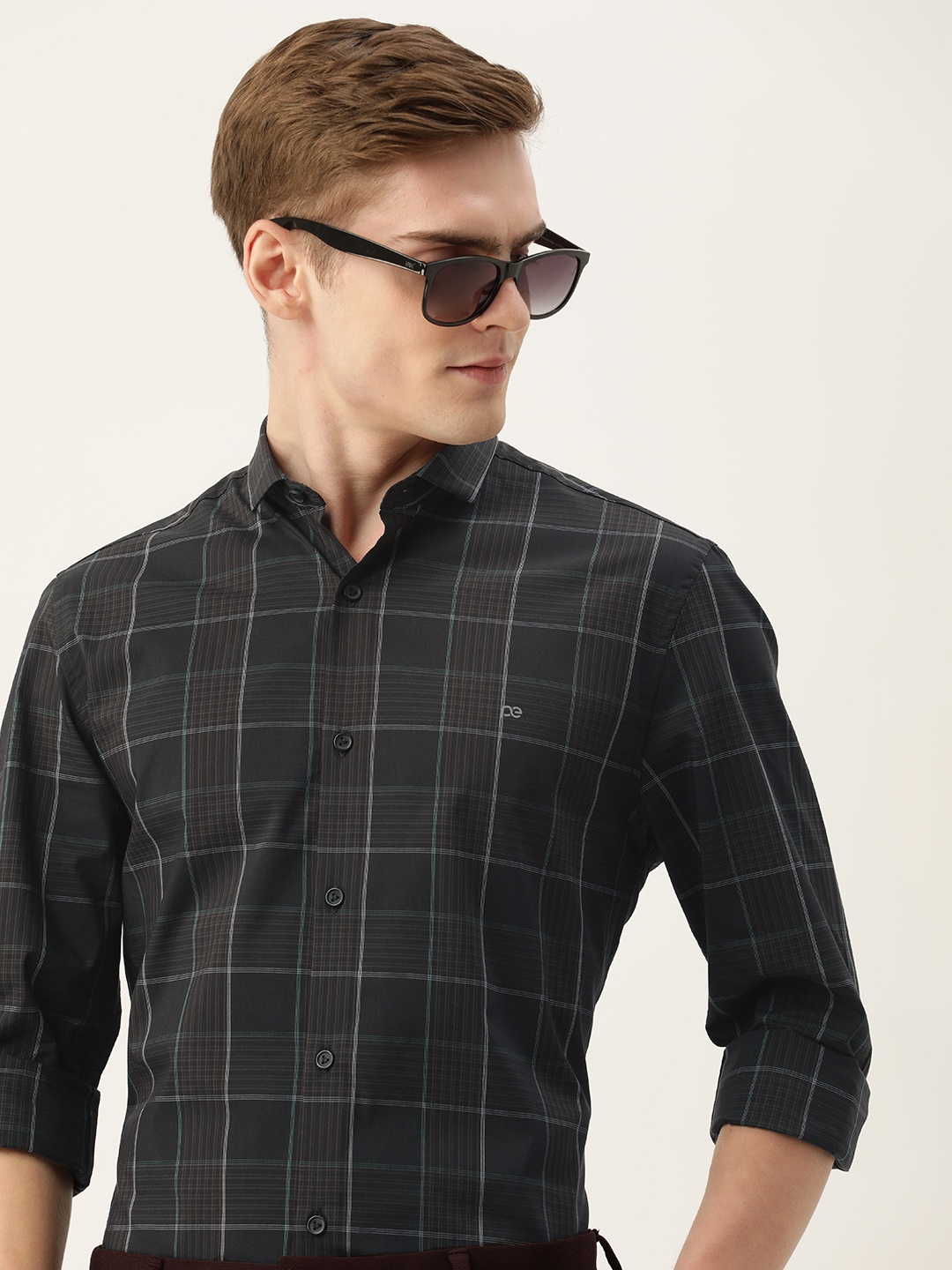 

Peter England Men Super Slim Fit Checked Semiformal Shirt, Black