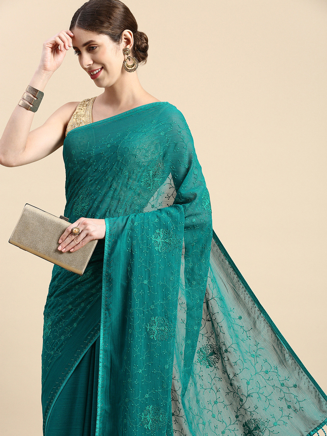 

Indian Women Floral Beads and Stones Silk Blend Saree, Green