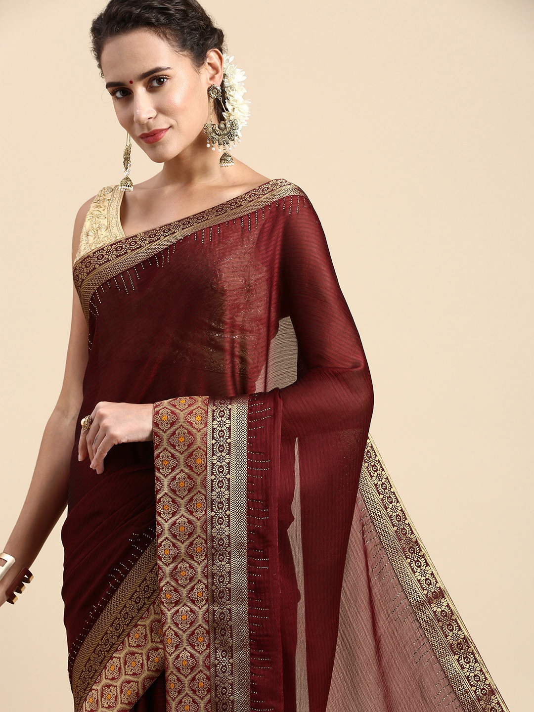 

Indian Women Striped Sequinned Satin Saree, Maroon