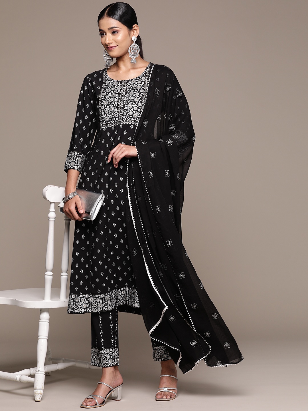 

ZIYAA Women Ethnic Motifs Printed Regular Kurta with Trousers & With Dupatta, Black