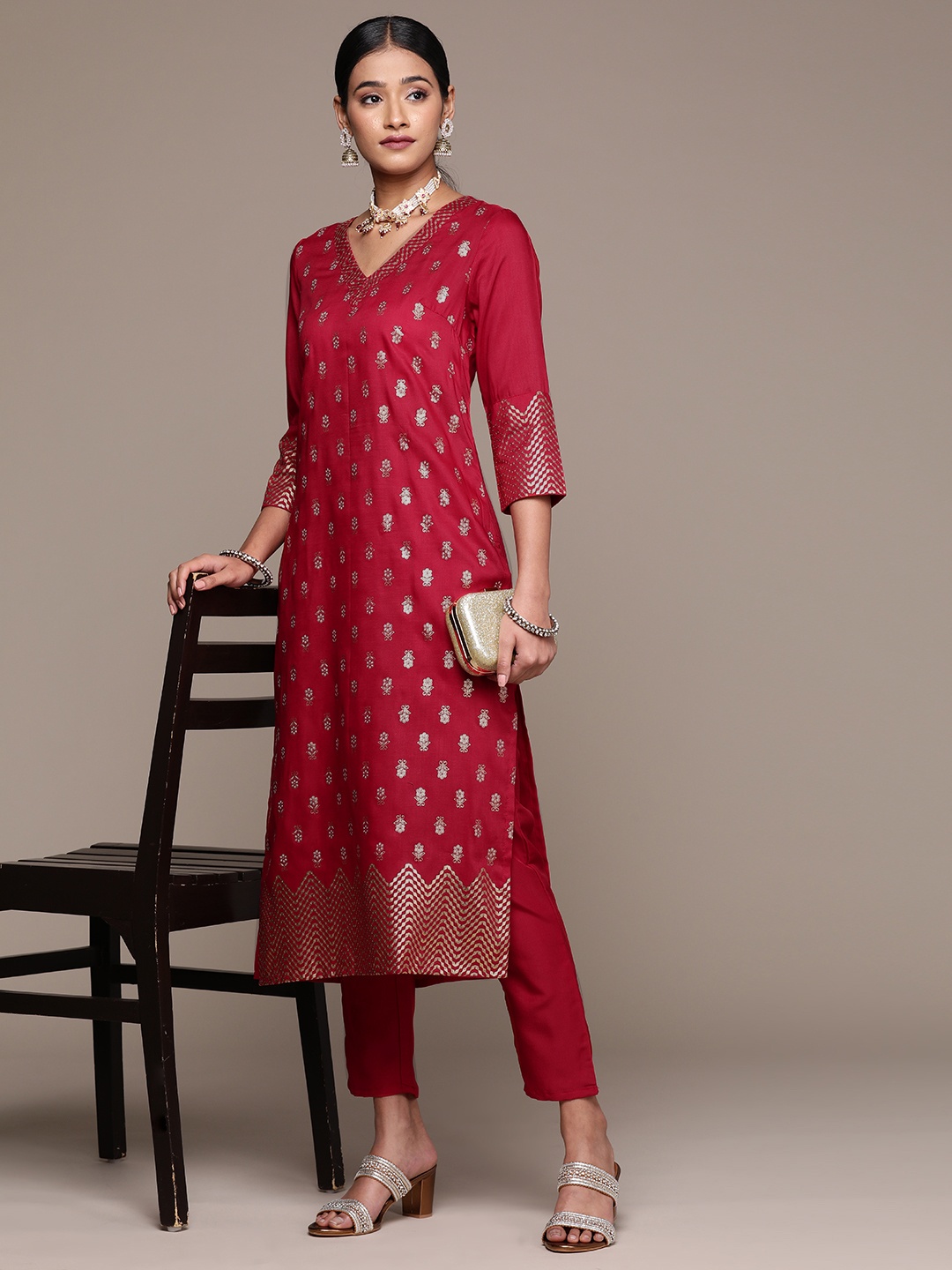 

ZIYAA Women Floral Printed Regular Kurta with Trousers, Maroon