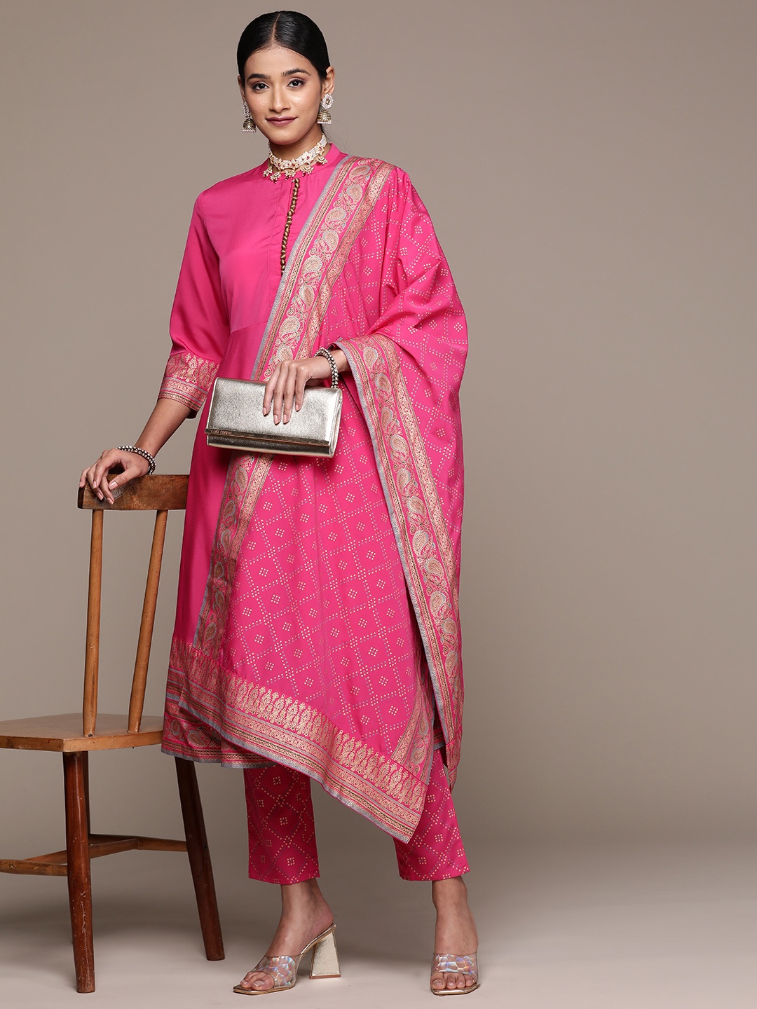 

ZIYAA Women Ethnic Motifs Printed Regular Kurta with Trousers & With Dupatta, Pink