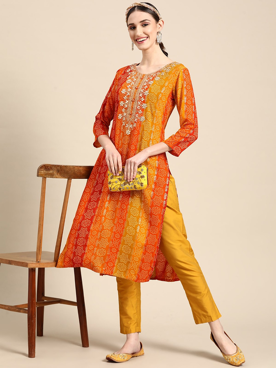 

ODETTE Bandhani Printed Sequined Kurta, Yellow