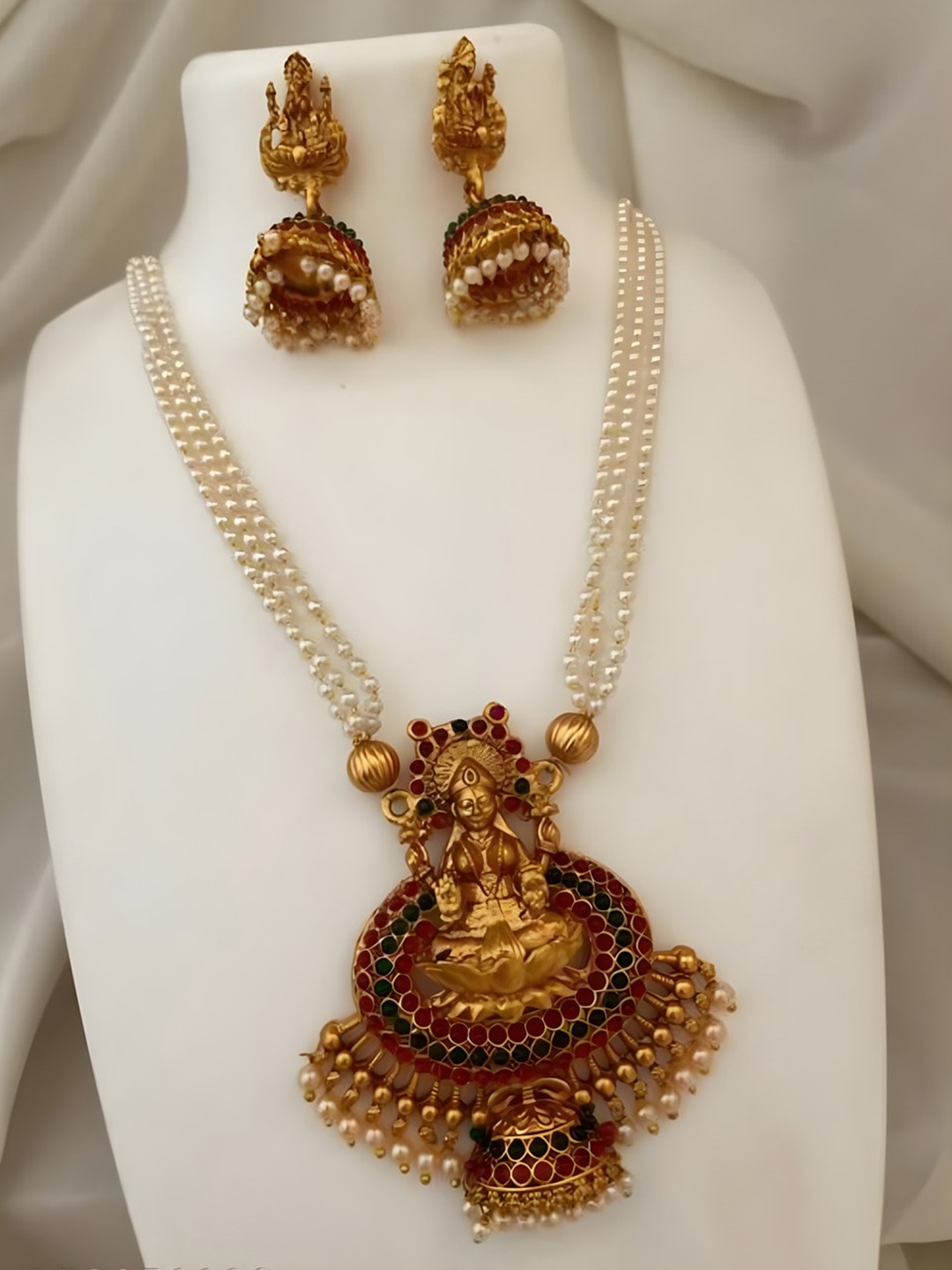 

ROFARWORD Gold-Plated Stone Studded Jewellery Set