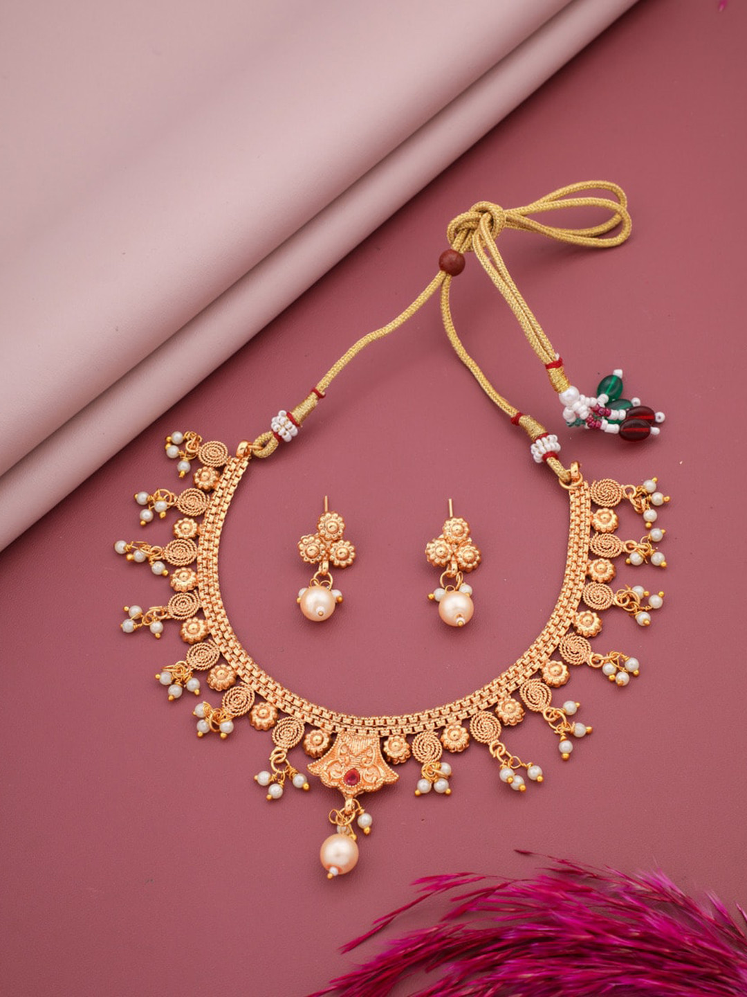 

ROFARWORD Gold-Plated Stone-Studded & Pearl Beaded Jewellery Set