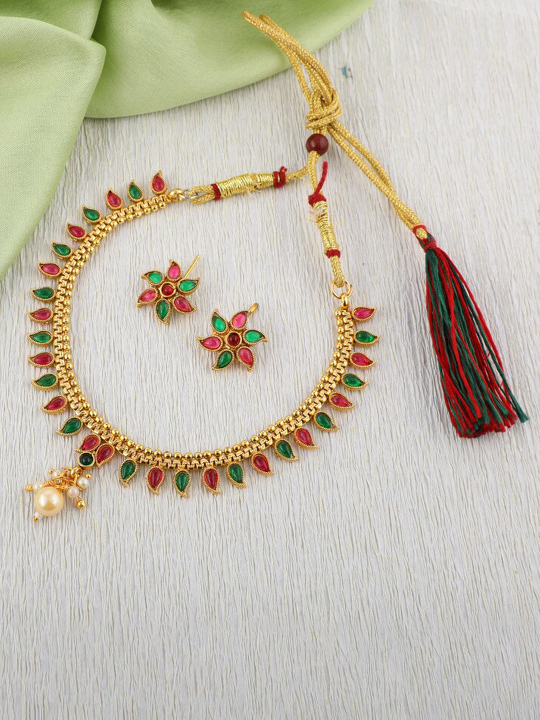 

ROFARWORD Gold-Plated Beaded & Stone Studded Traditional Choker Jewellery Set