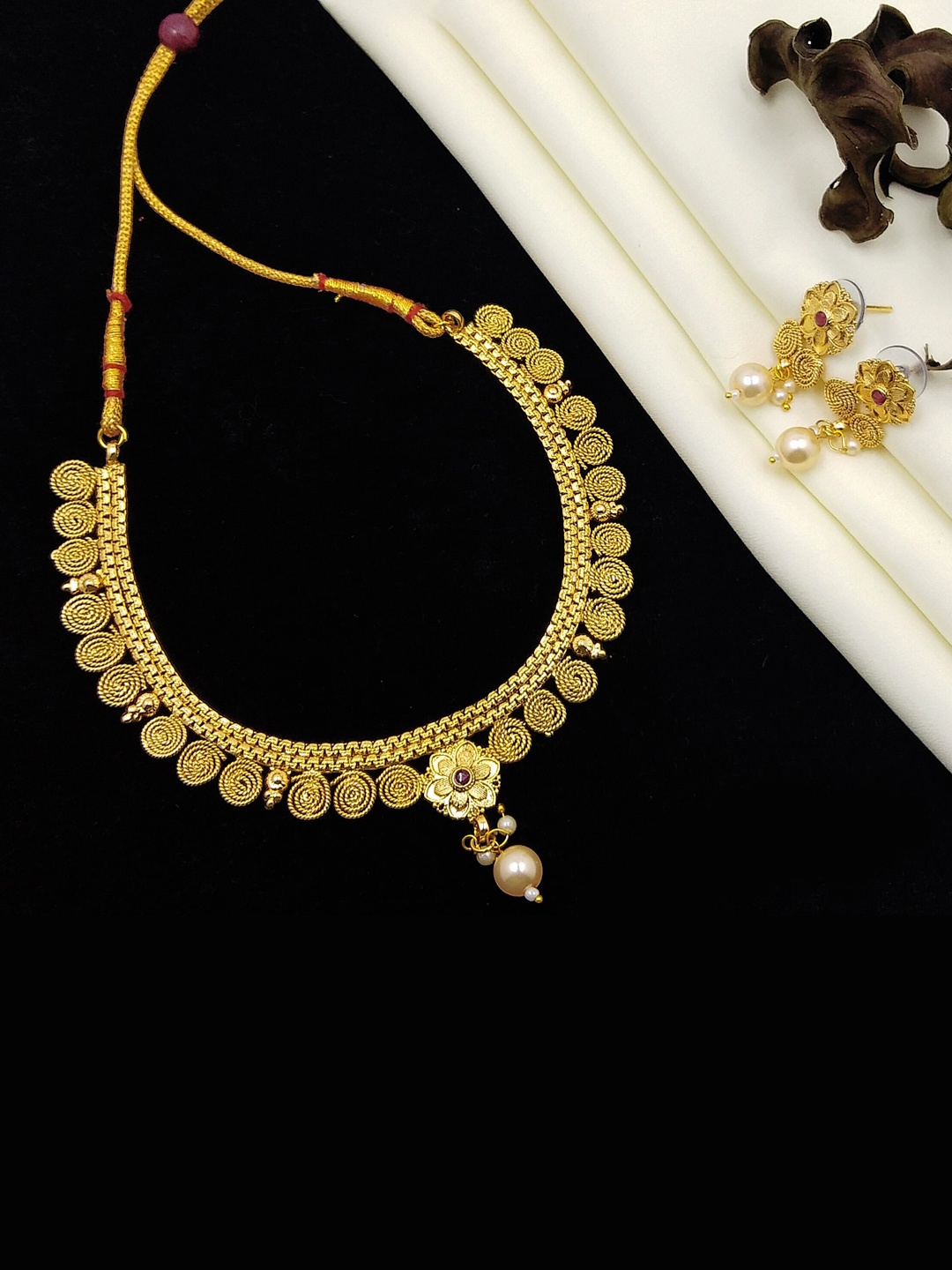 

ROFARWORD Gold-Plated Artificial Beaded Traditional Choker Jewellery Set