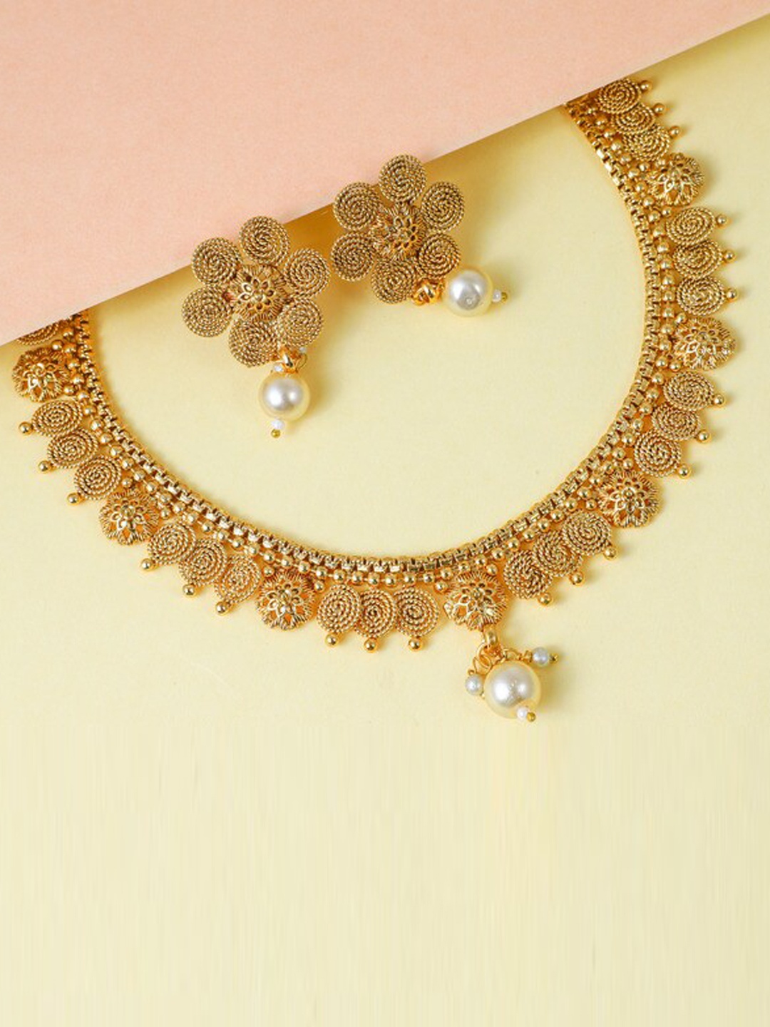 

ROFARWORD Gold-Plated Stone Studded & Artificial Beaded Jewellery Set