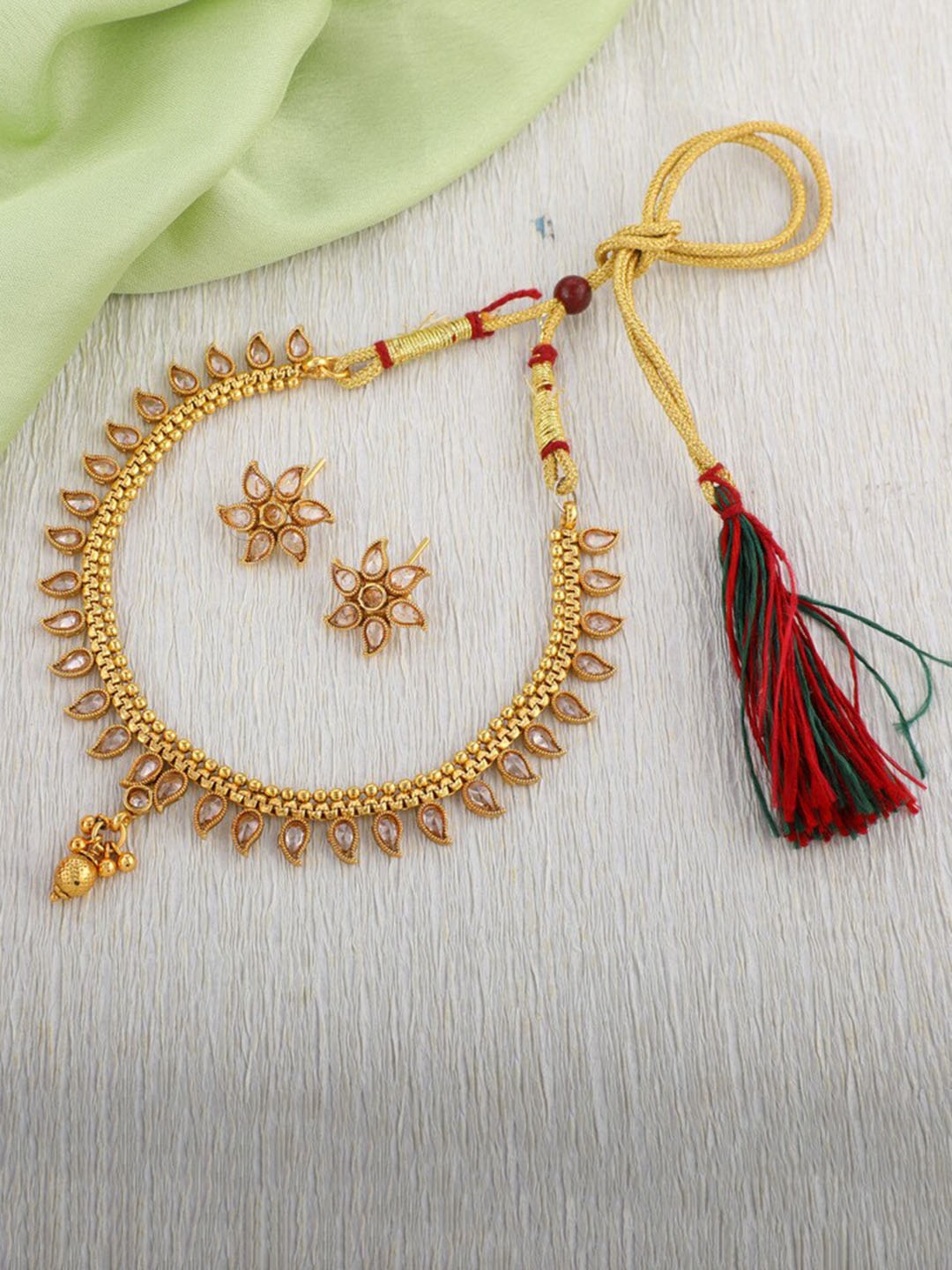 

ROFARWORD Gold-Plated Artificial Stones-Studded & Beaded Jewellery Set