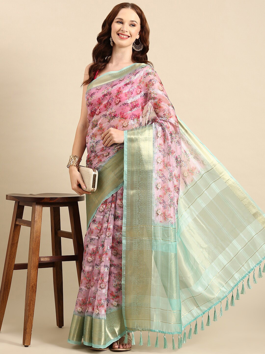 

Anouk Floral Zari Organza Saree With Blouse Piece, Pink