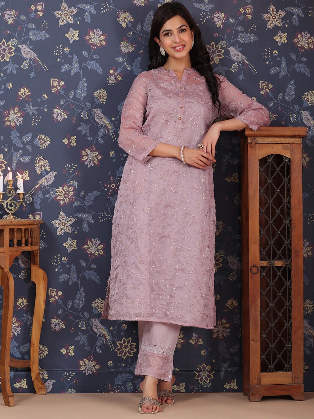 

House of Pataudi Floral Embroidered Sequined Kurta With Trouser & Slip, Mauve