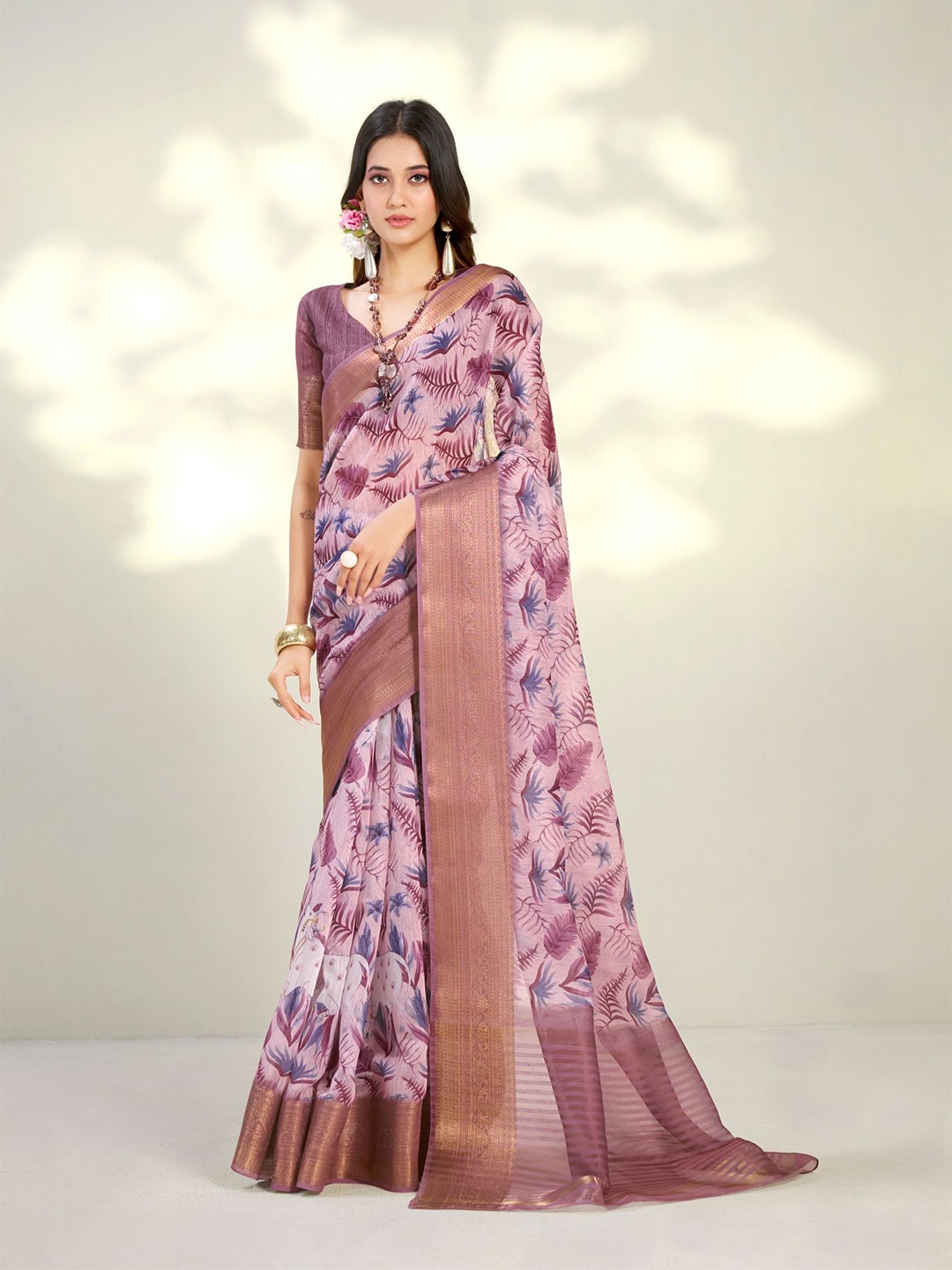 

Sangria Pink Floral Printed Zari Saree