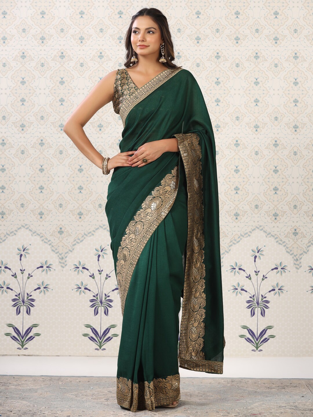 

Ode by House of Pataudi Green & Gold-Toned Zari Poly Silk Saree