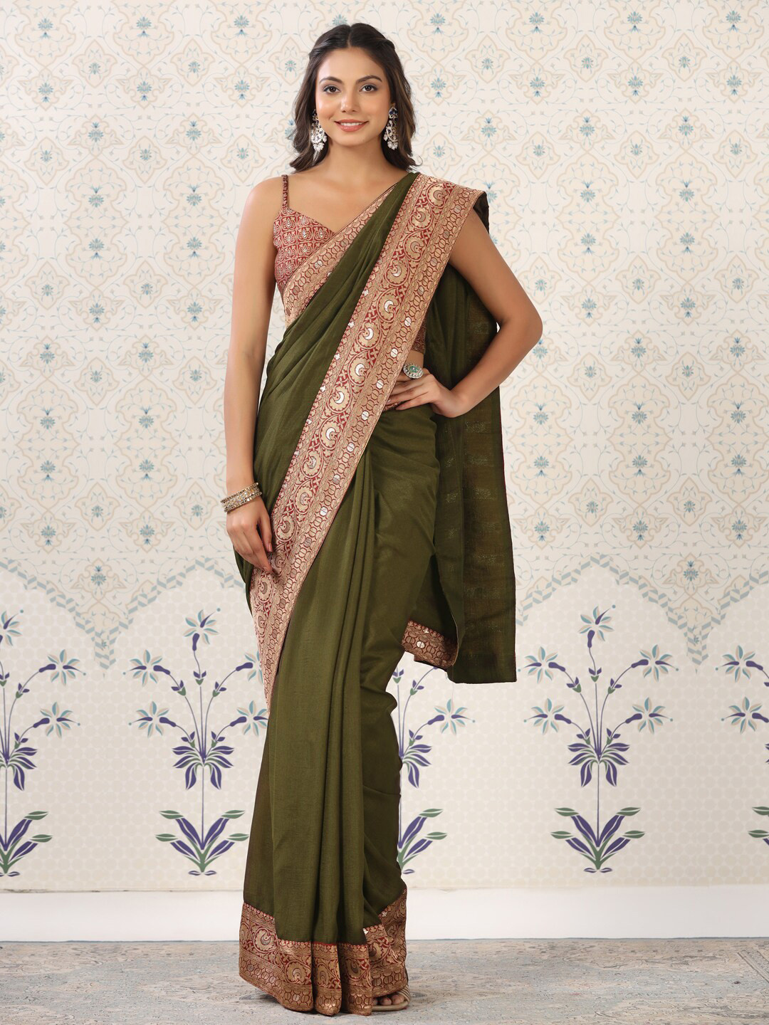 

Ode by House of Pataudi Green & Red Zari Poly Silk Saree