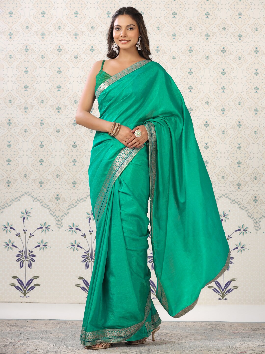 

Ode by House of Pataudi Sea Green & Gold-Toned Zari Banarasi Saree