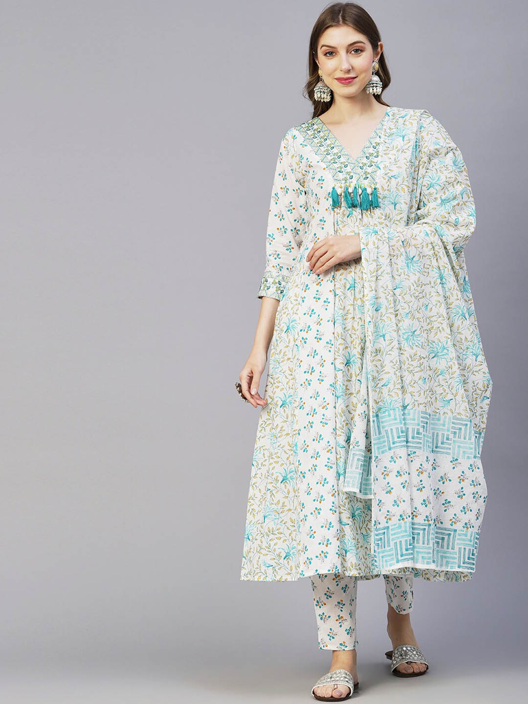 

FASHOR Off White & Turquoise Blue Printed Pure Cotton Kurta with Trousers & Dupatta